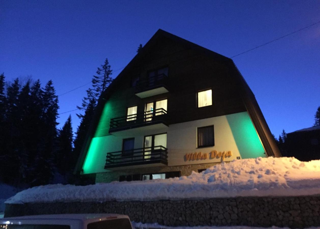 Apartments Villa Deja Яхорина Екстериор снимка