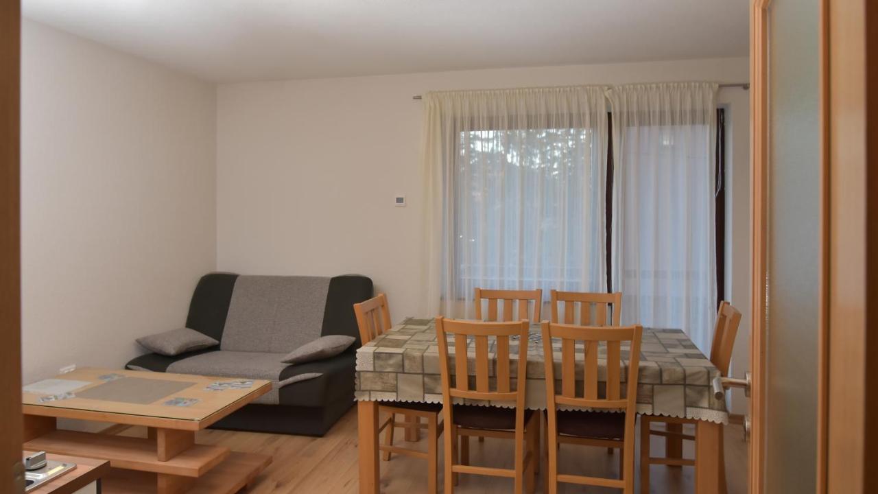 Apartments Villa Deja Яхорина Екстериор снимка