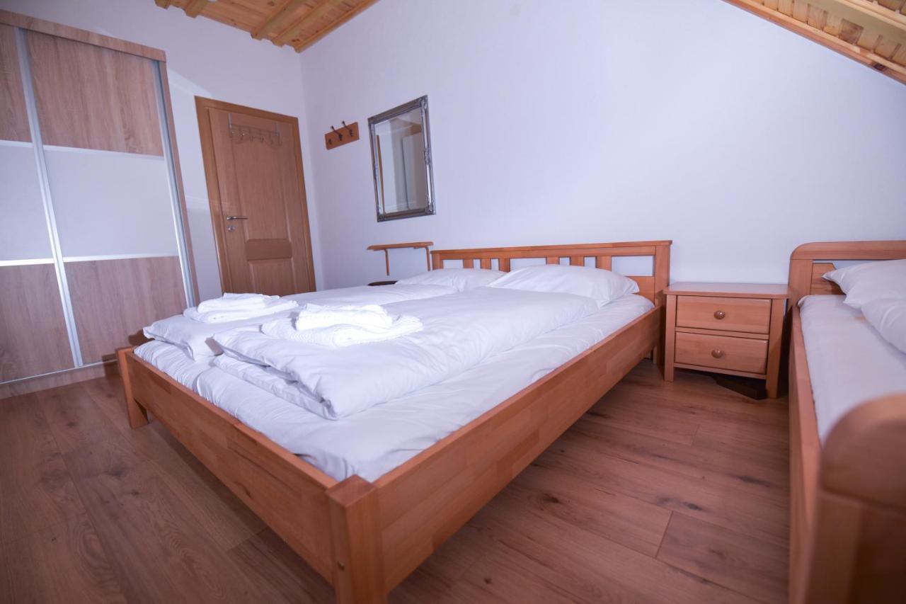 Apartments Villa Deja Яхорина Екстериор снимка